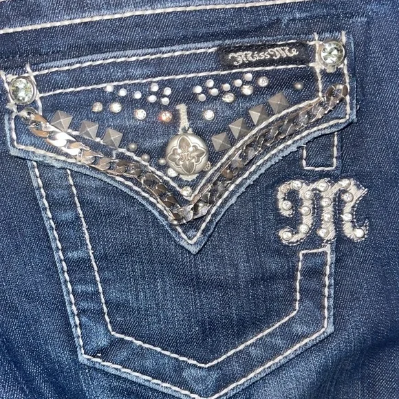 Miss Me Bootcut Jeans - size 25 Thick Stitch Bling Chain. X - Picture 7 of 7